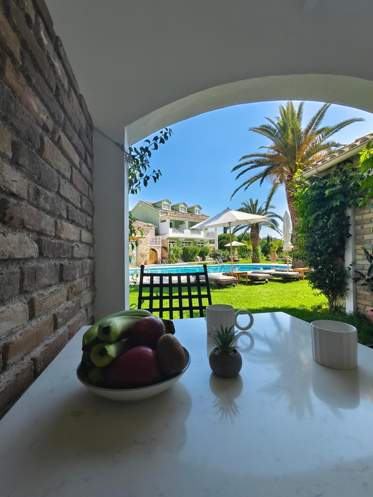 Valentino Corfu Aparthotel Ipsos Exterior photo